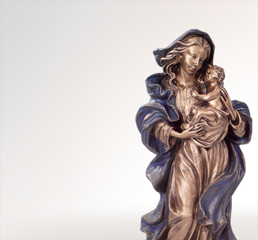 Maria die Beschirmende Madonna aus Bronze