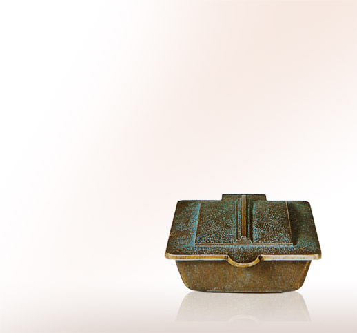 Isabella Weihwassergefäß aus Bronze für ein Grab